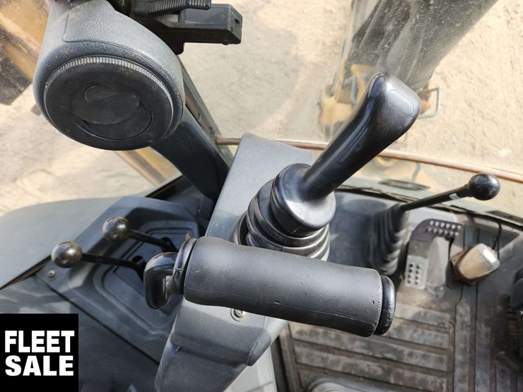 2015-deere-410k-image-13