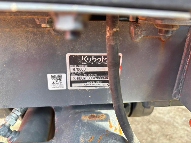 2022-kubota-m7060-image-22