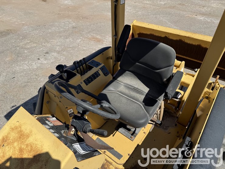 johndeere-210le-image-20
