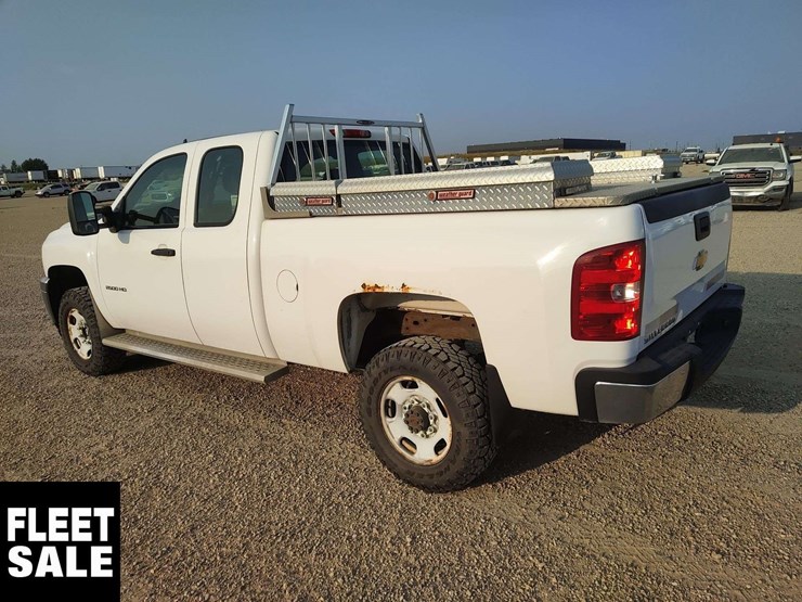 2013-chevrolet-silverado-2500hd-image-3