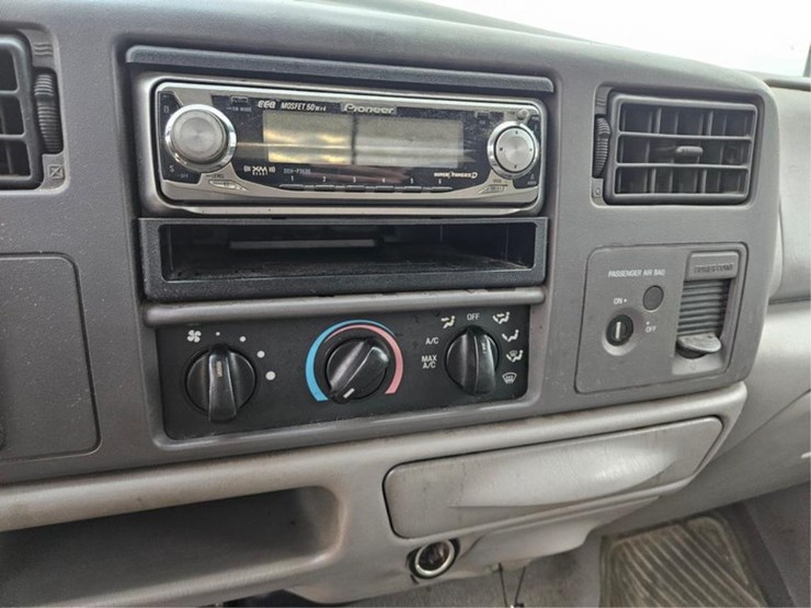2001-ford-f250-image-21