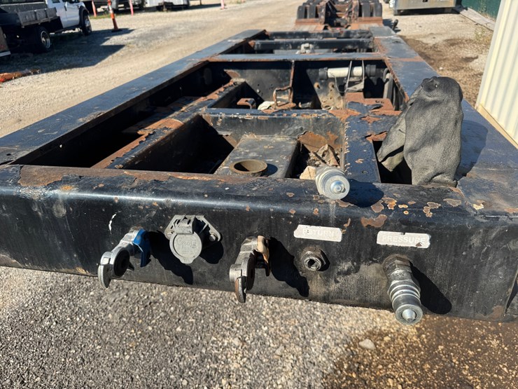 #3002-•-2015-xl-110-hdg-tri-axle-lowboy-trailer-(has-wi-title)-(waukesha,-wi)-image-12