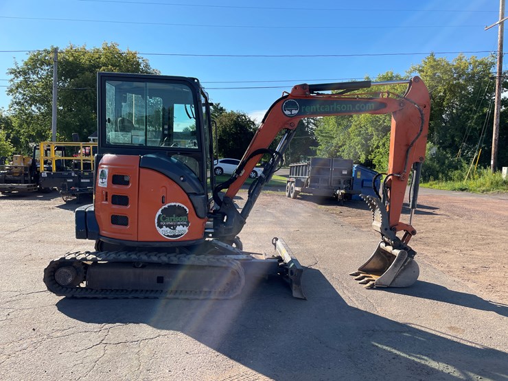 2019-hitachi-zx35u-image-4