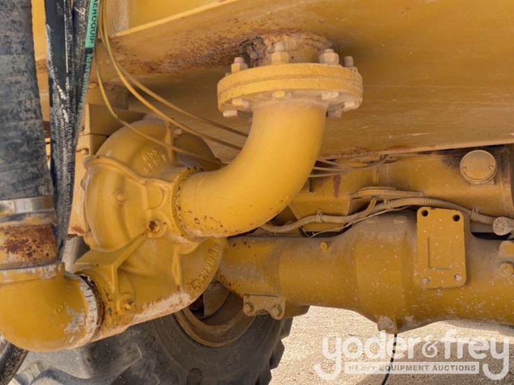 caterpillar-d25c-image-14