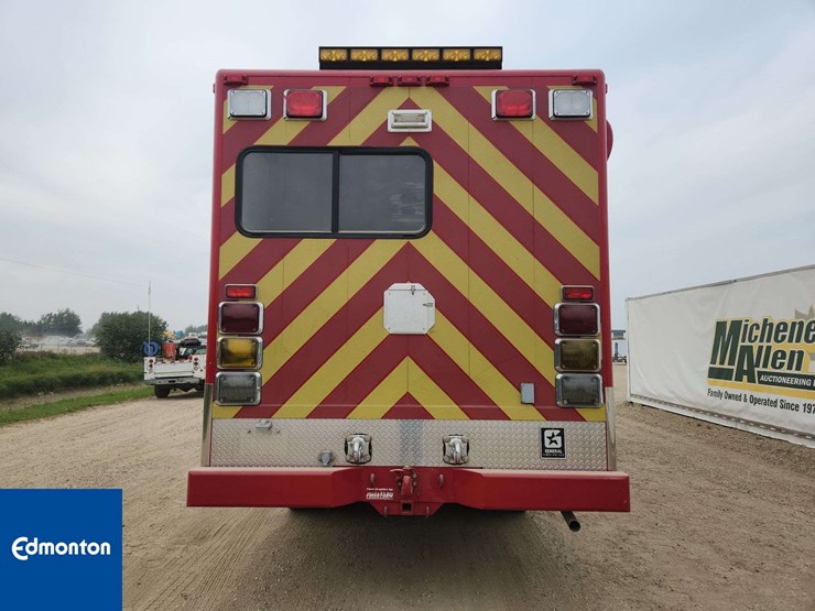 2004-freightliner-m2-106-s/a-emergency-support-truck-image-46