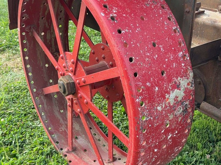 mccormick-deering-10-20-image-25