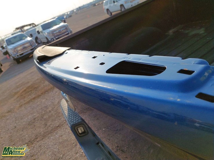 2011-ram-1500-st-image-28