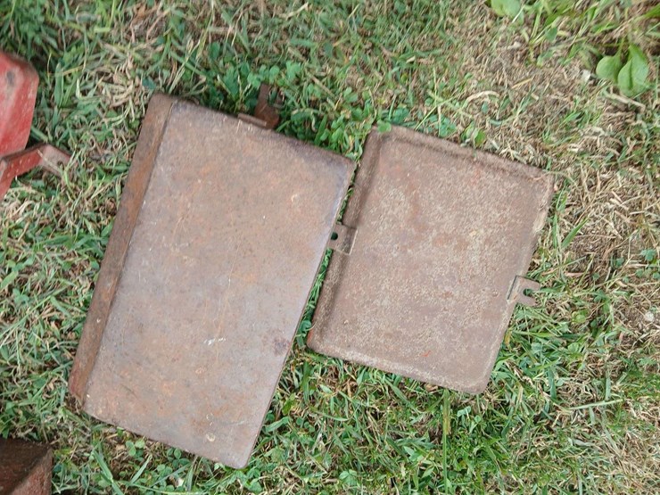 battery-box-with-lids-image-3