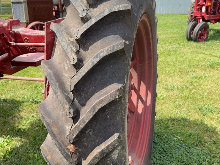 farmall-f-30-image-32