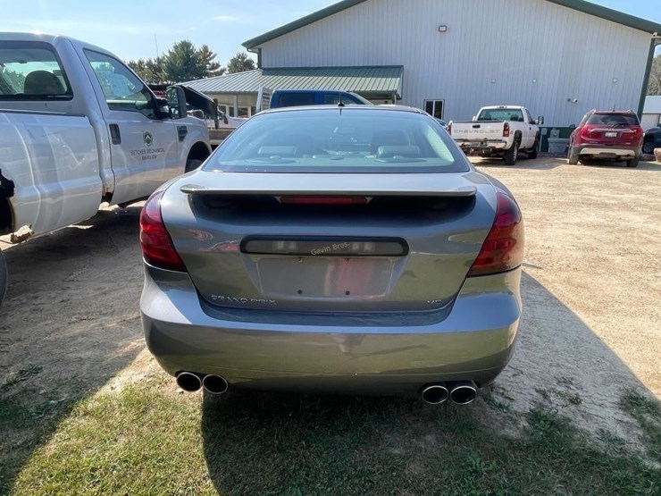 2007-pontiac-grand-prix-car-image-6