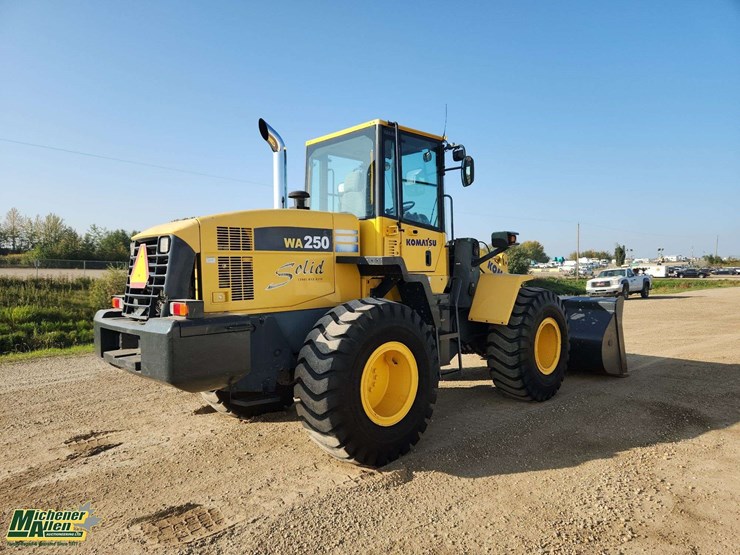komatsu-wa250-image-3