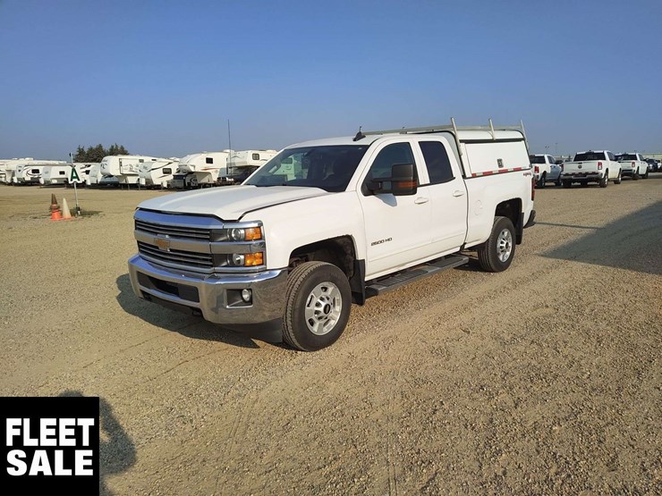 2017-chevrolet-silverado-2500hd-lt-image-22