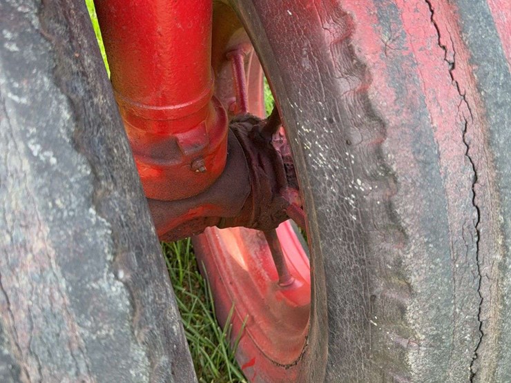 farmall-f-20-image-16