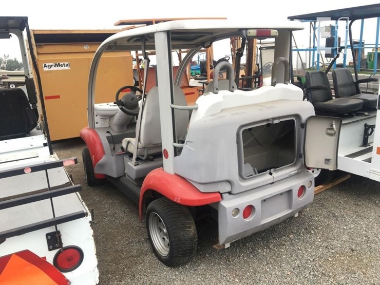 2002-think-4-passenger-golf-cart-image-4