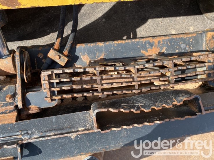2014-caterpillar-299d-image-9