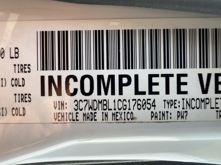 2012-dodge-ram-5500-image-33