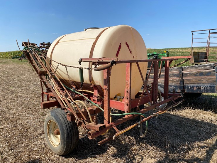 field-sprayer-image-4