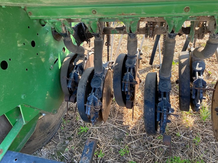 john-deere-8300-image-14