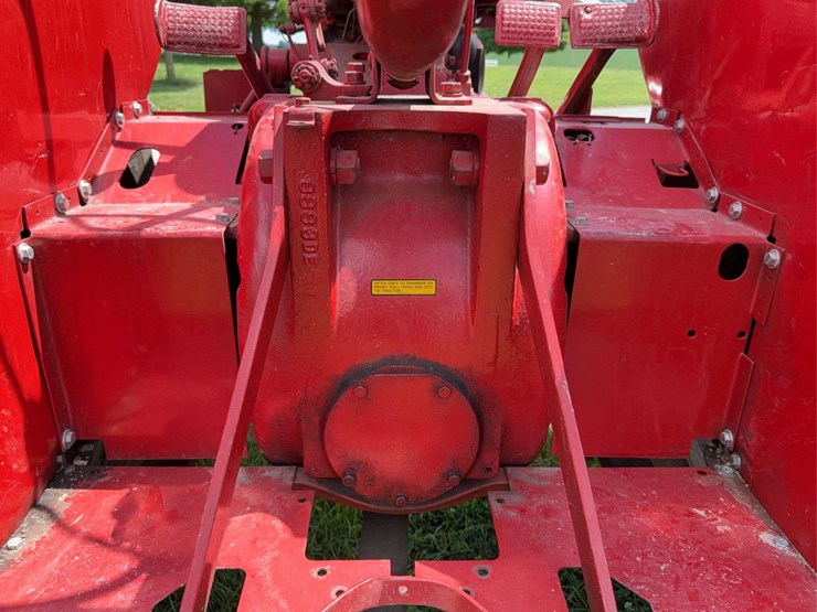 farmall-w-9-image-38