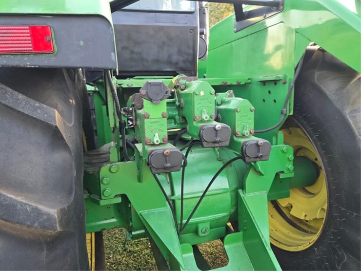 john-deere-8970-image-23