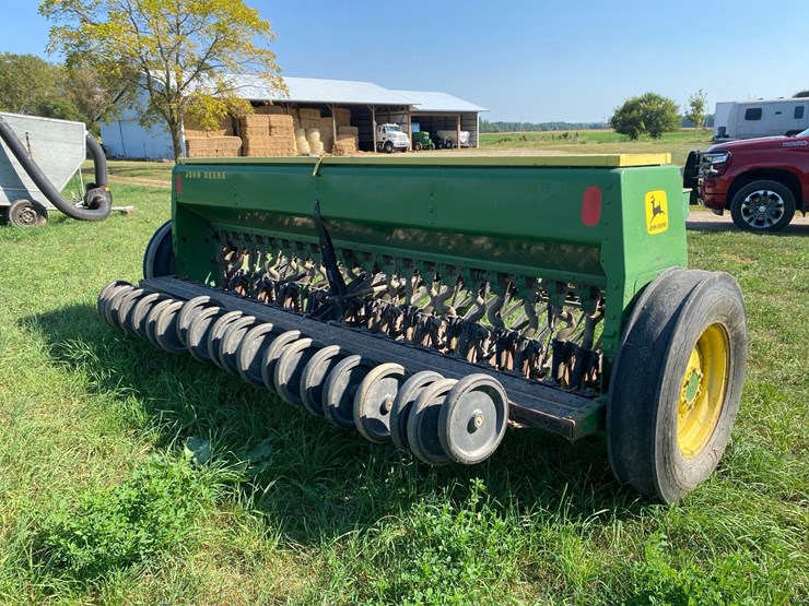 john-deere-8200-image-3