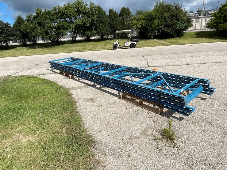 #1359-•-18'-pallet-racking-uprights-image-3
