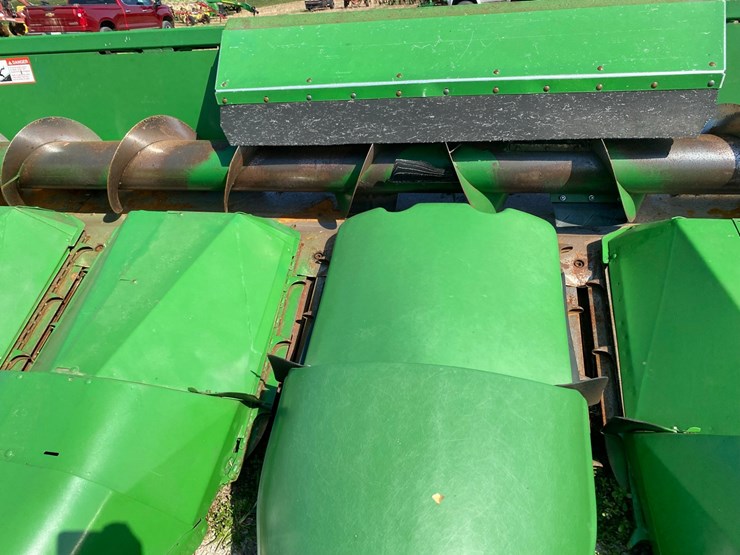 john-deere-844-image-24