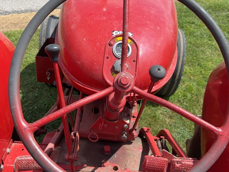 farmall-w-9-image-44