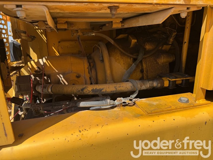 deere-672b-image-17