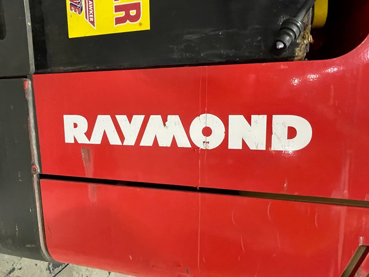 #7153-•-raymond-electric-forklift-image-8