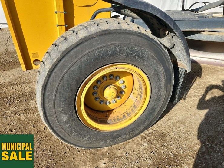 john-deere-770-image-8