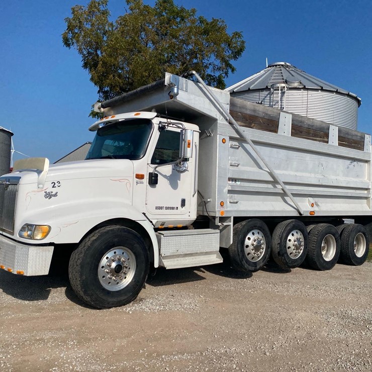 2002 IH 9200i Quad axle Dump Truck