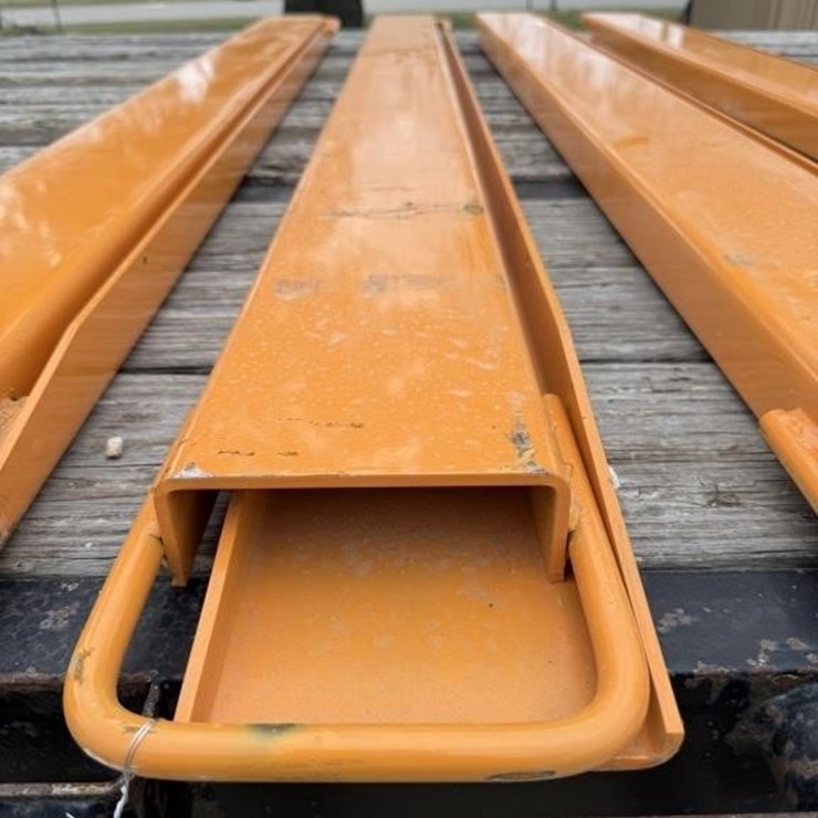1-set of Wolverine 82" fork extension