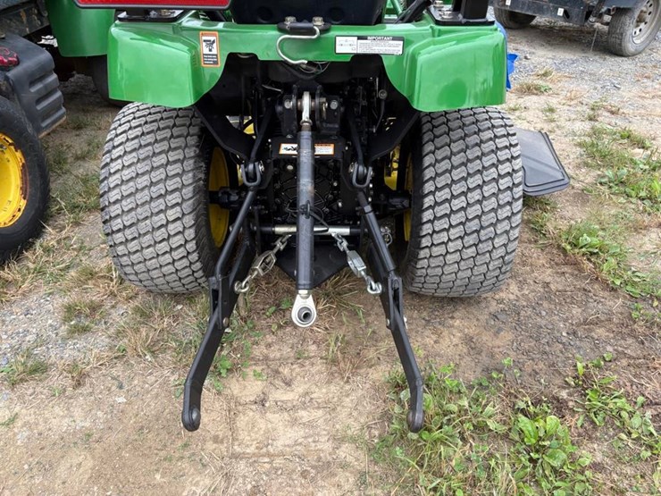 john-deere-2305-image-24