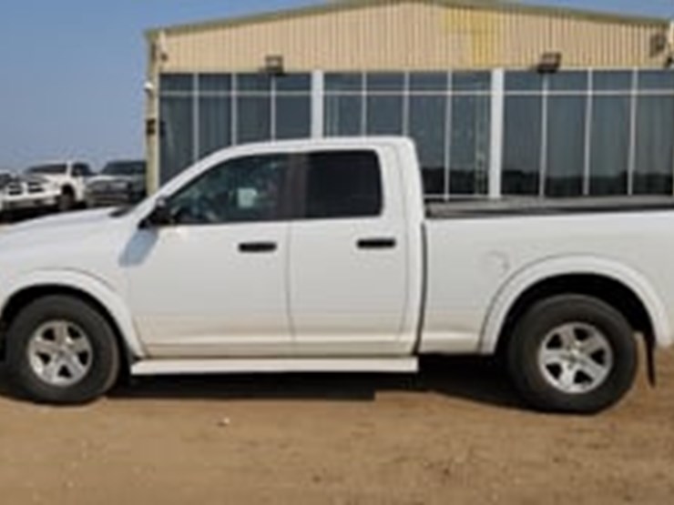 2010-dodge-ram-1500-image-5