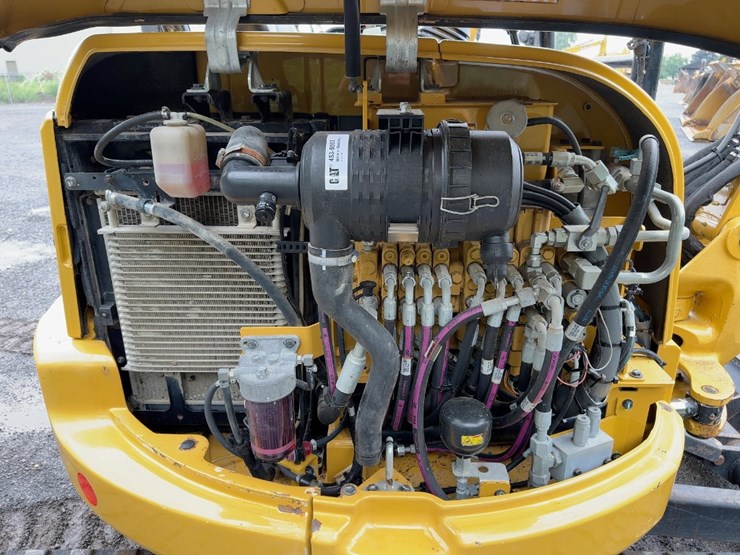 2016-caterpillar-304e2-cr-image-26