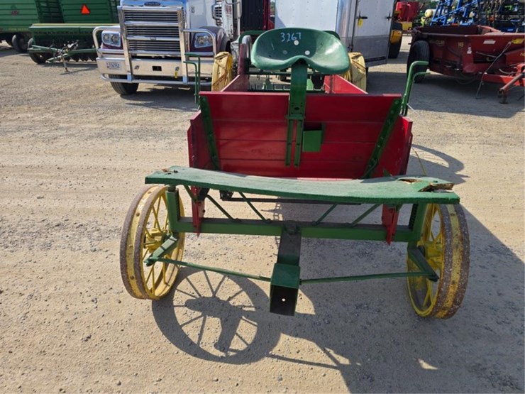 2011-john-deere-g-image-9