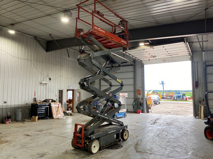 #497-•-2018-skyjack-3226-scissor-lift-(bryant,-wi)-image-20