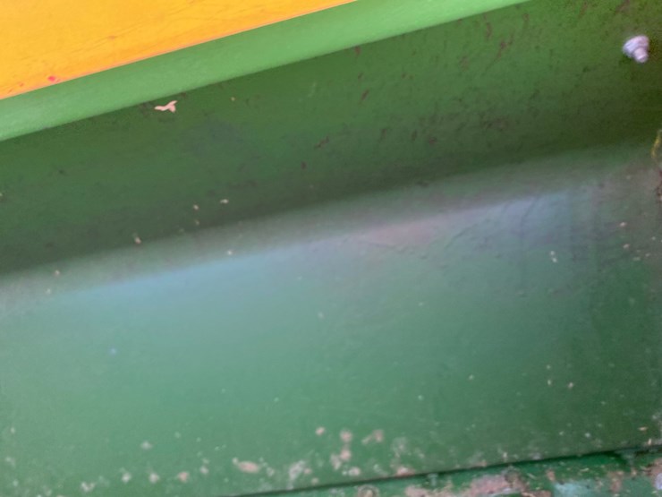 john-deere-8300-image-35