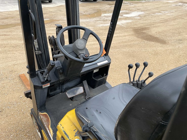 #432-•-yale-cushion-tire-forklift-(shawano,-wi)-image-16