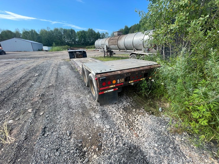 #3032-•-landoll-hauler-lowboy-trailer-(has-wi-title)-(denmark,-wi)-image-6