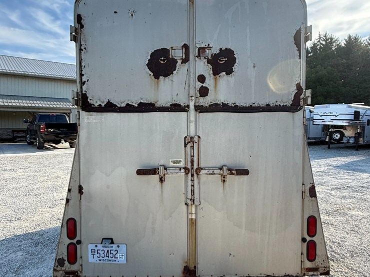 #3104-•-1992-kiefer-2-horse-bumper-pull-trailer-(helenville,-wi)-(has-wi-title)-image-5