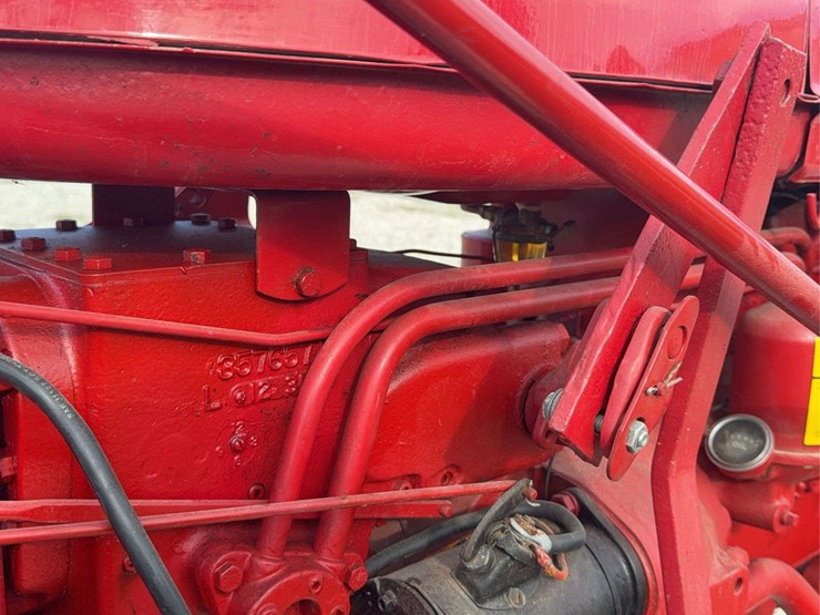 farmall-140-with-belly-mower-image-53