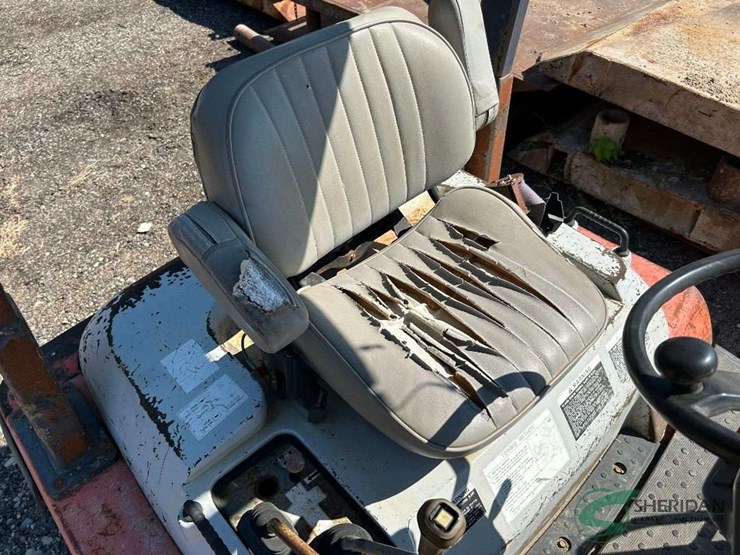kubota-r520-image-17