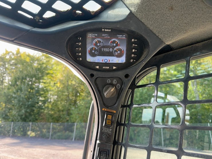 2017-bobcat-t450-image-21