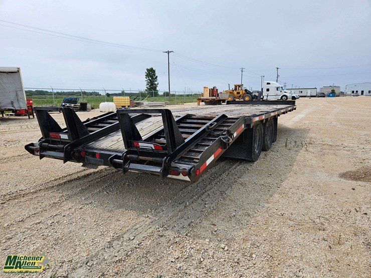 2000-saturn-t/a-25'-pintle-hitch-equipment-trailer-image-4