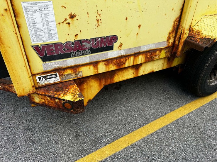 double-axle-versa-dump-trailer-image-22