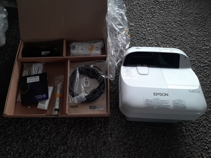lot#--espon-brightlink-585wi-projector-image-1