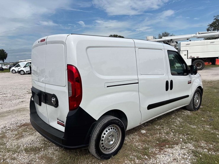 2017-ram-promaster-city-image-3