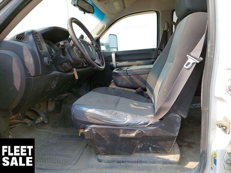 2009-chevrolet-silverado-2500hd-image-10